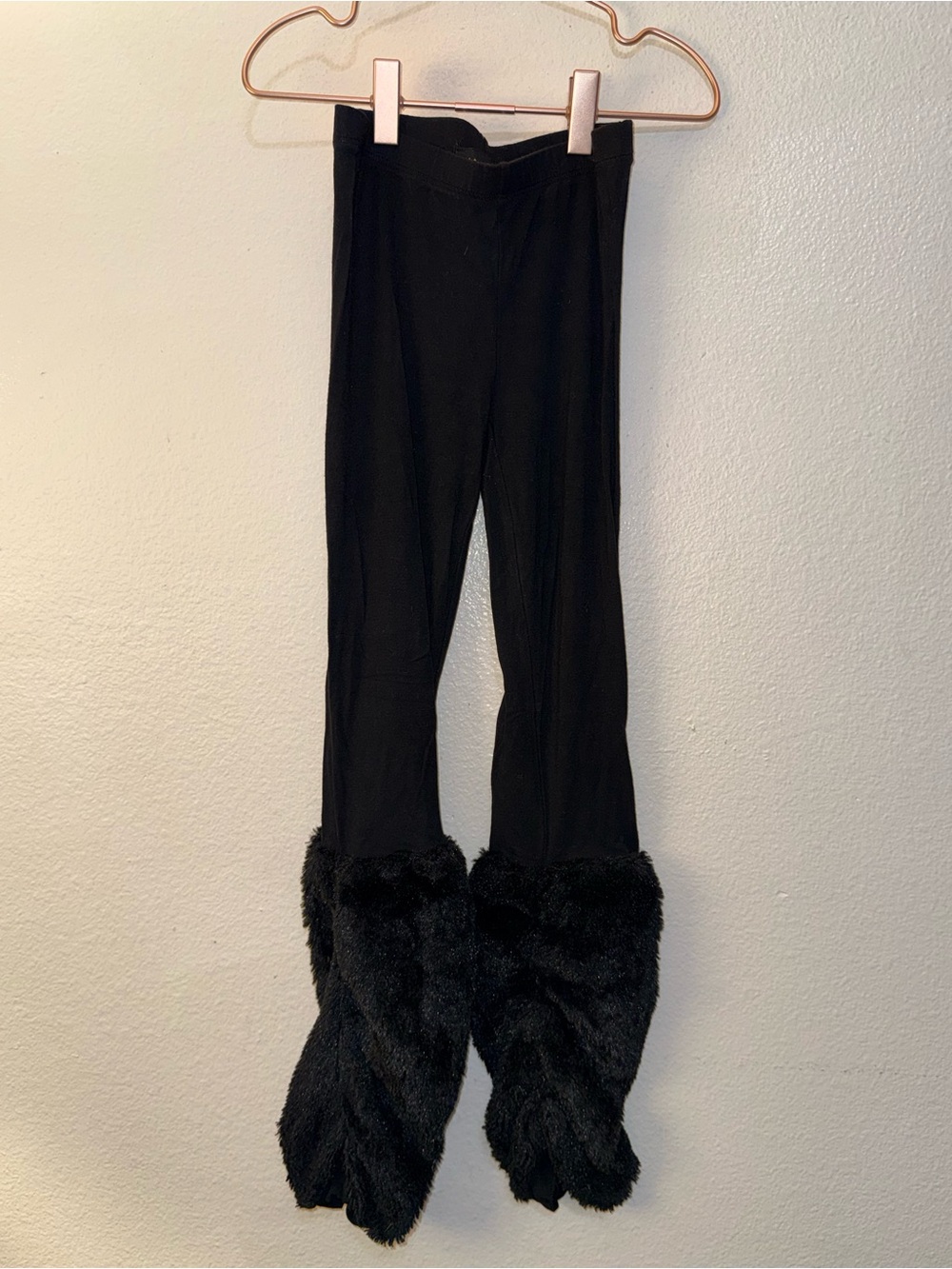 Hannah Banana Black Leggings with Plush Faux-Fur Cuffs